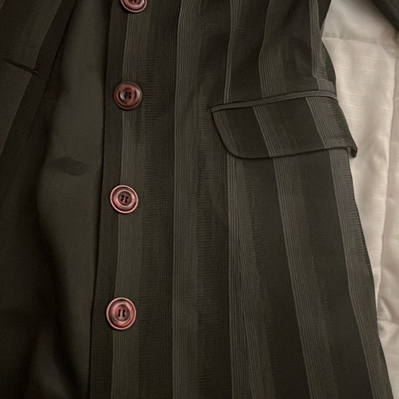 Blazer with stripes and button down - Picture 4 of 5